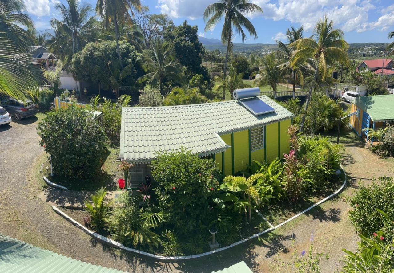 Au Coeur Du Papillon Vila Goyave Exterior foto